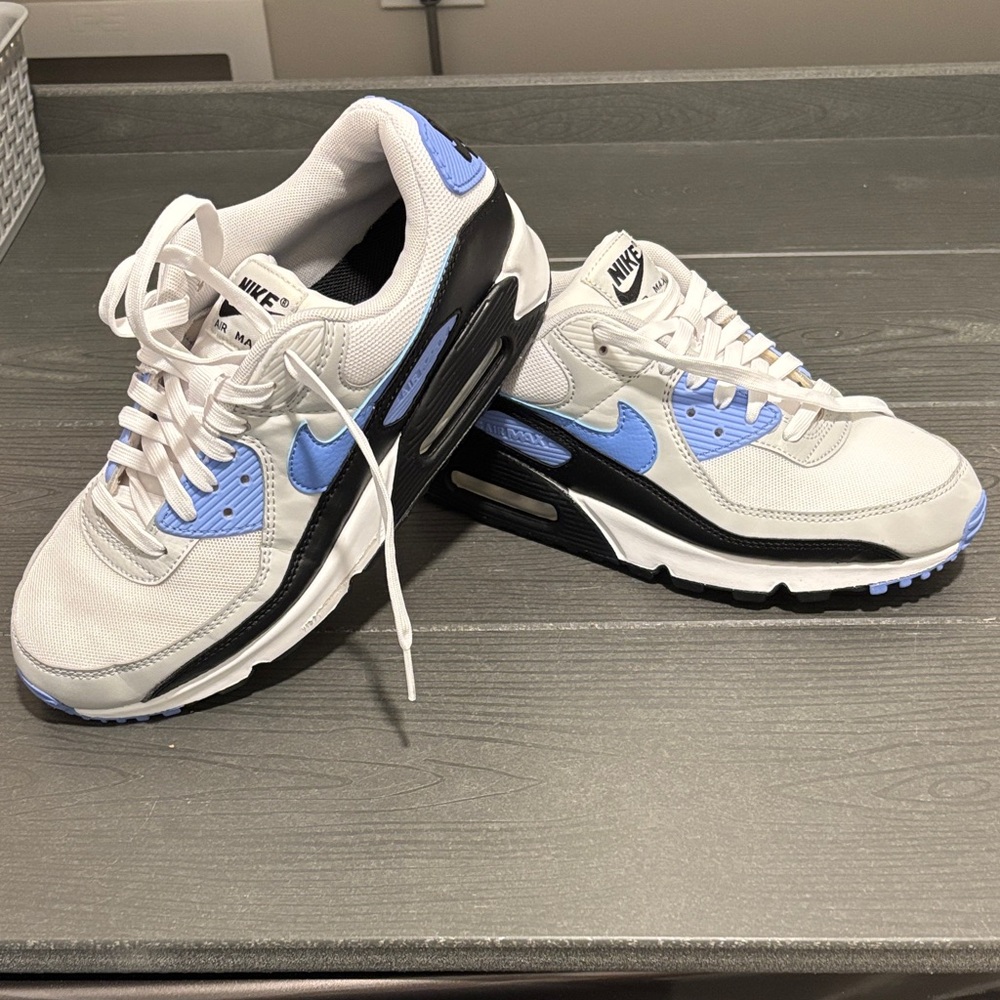 Nike Air Max 90 White and Blue Sneakers